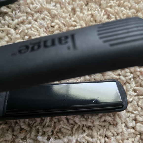 L'ange Black Ceramic Plates Hair Straightener - Picture 7 of 10